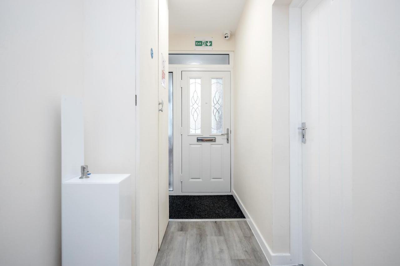 Bedford Hospital Victoria Apartments A And B By Homely Spaces Short Lets & Serviced Accommodation エクステリア 写真