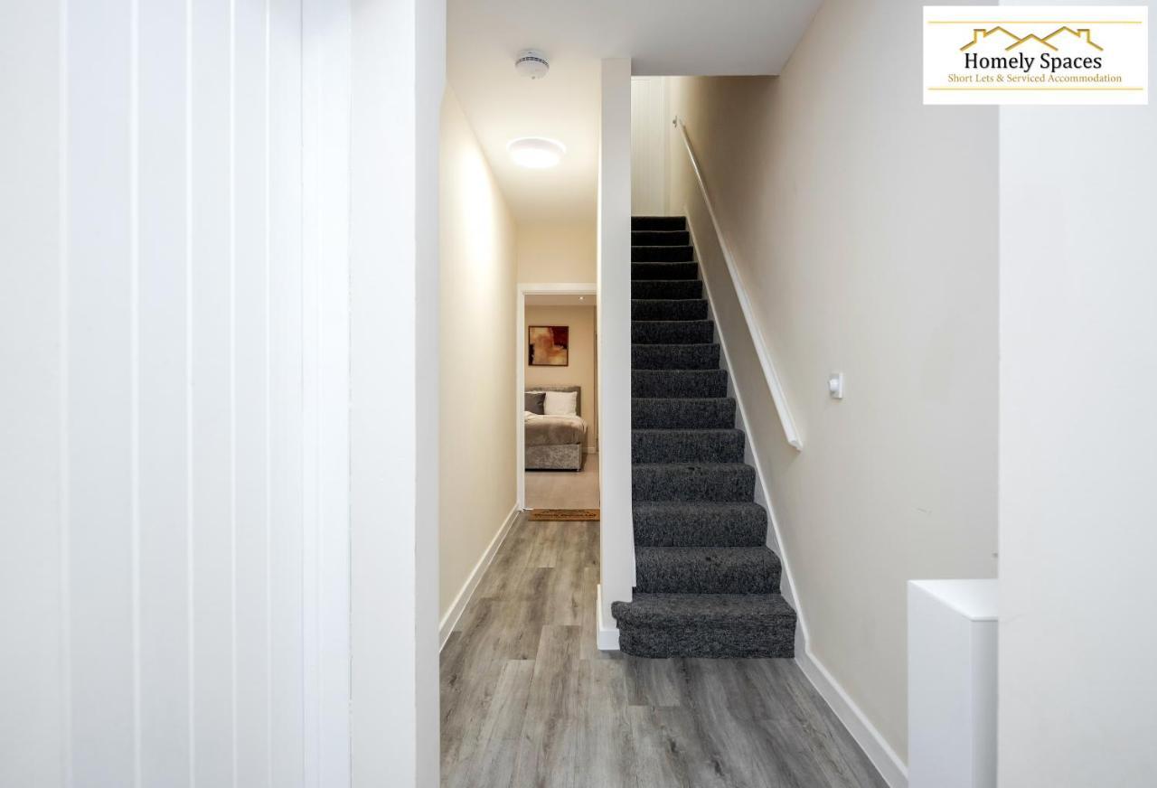 Bedford Hospital Victoria Apartments A And B By Homely Spaces Short Lets & Serviced Accommodation エクステリア 写真