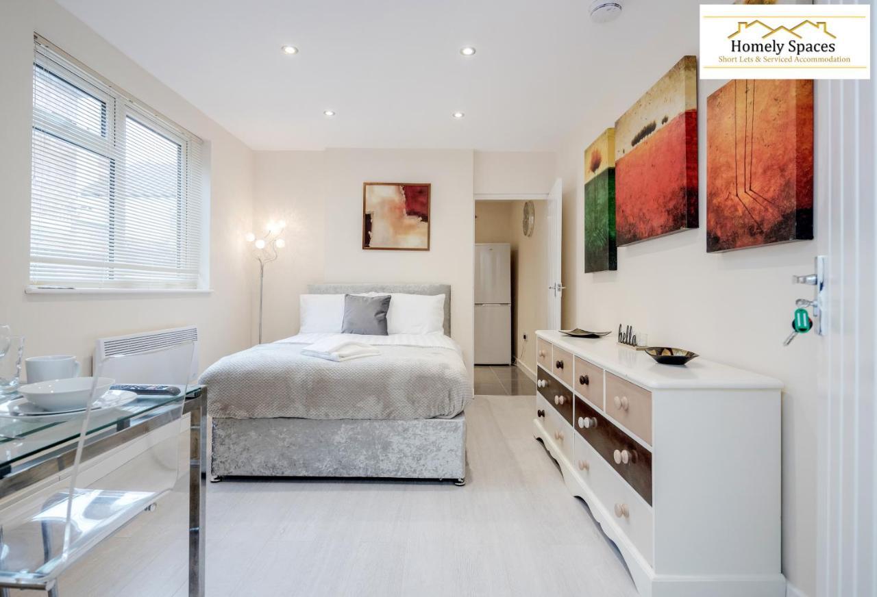 Bedford Hospital Victoria Apartments A And B By Homely Spaces Short Lets & Serviced Accommodation エクステリア 写真