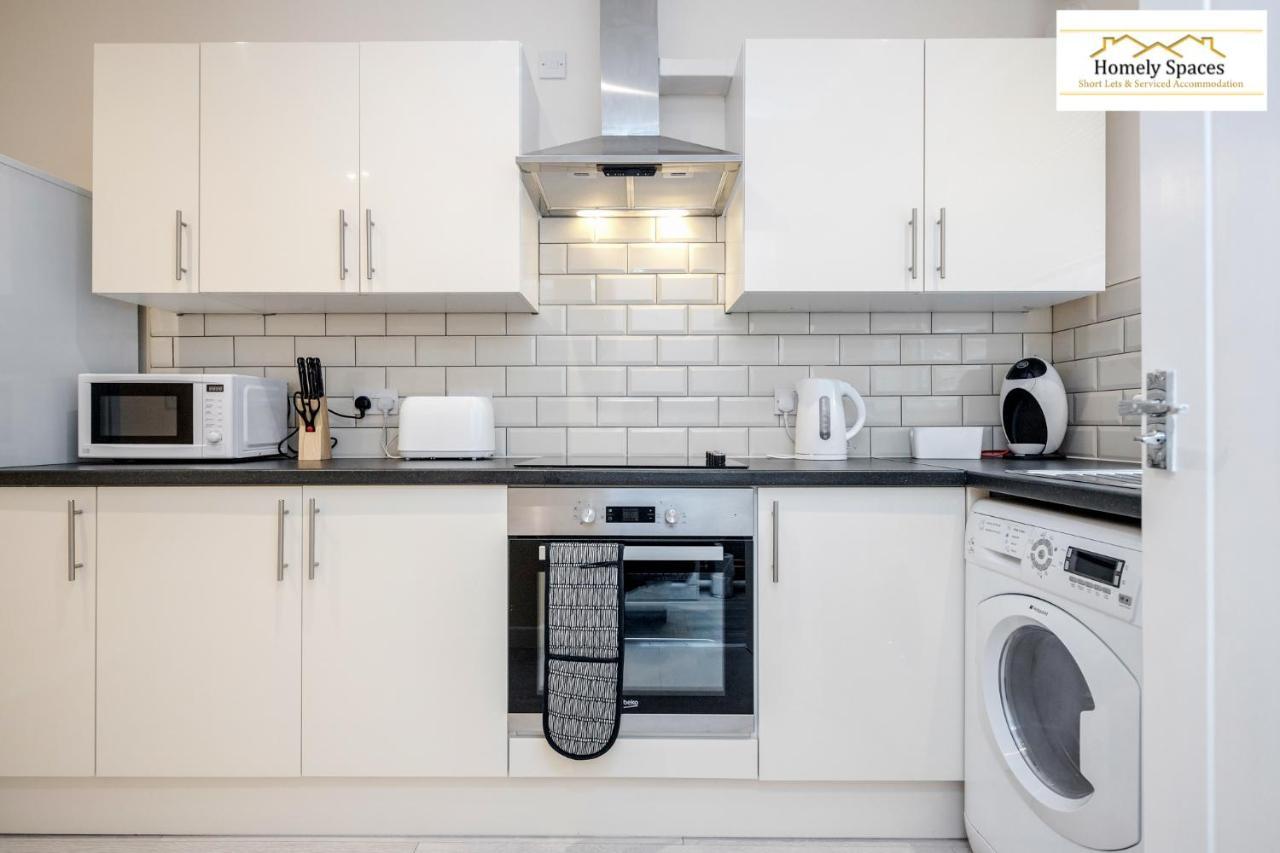 Bedford Hospital Victoria Apartments A And B By Homely Spaces Short Lets & Serviced Accommodation エクステリア 写真