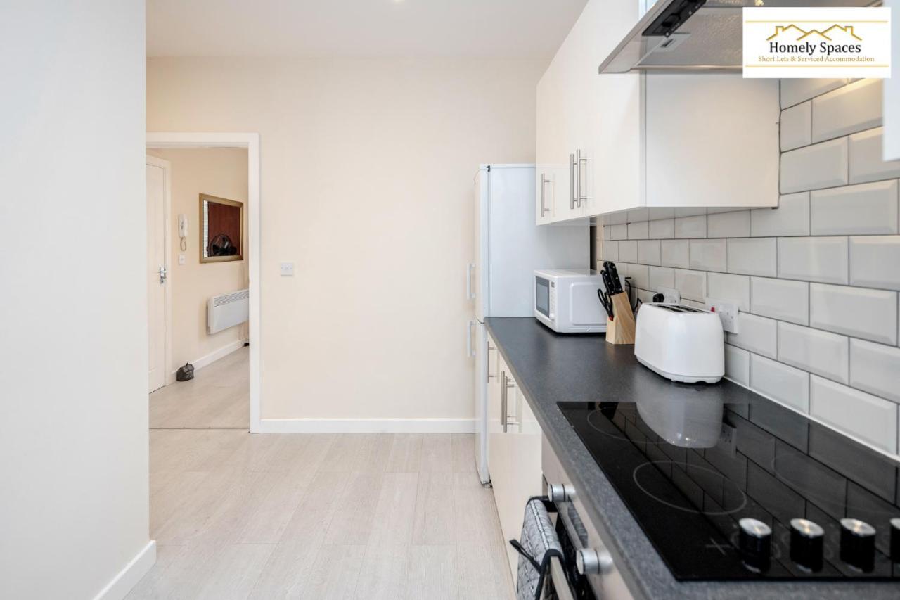 Bedford Hospital Victoria Apartments A And B By Homely Spaces Short Lets & Serviced Accommodation エクステリア 写真